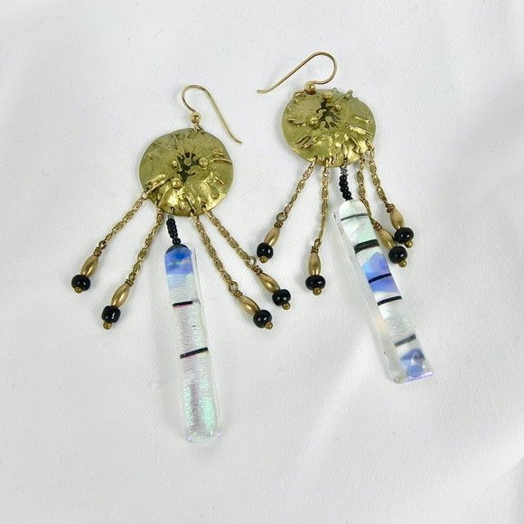Dangling Boho Dream Catcher Inspired Earrings - Picture 9 of 10